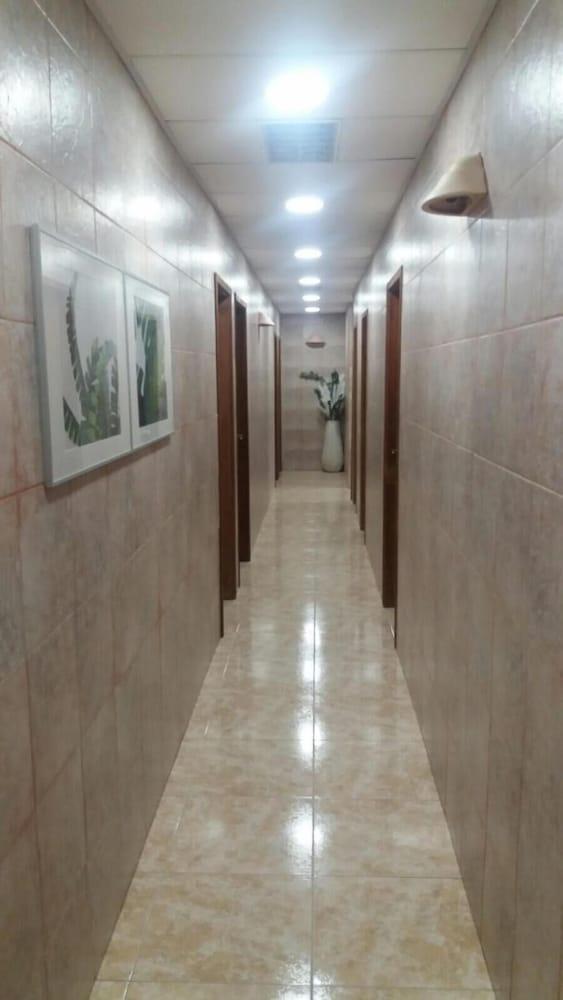 Hostal Residencia Cardona Arrecife  Exterior photo