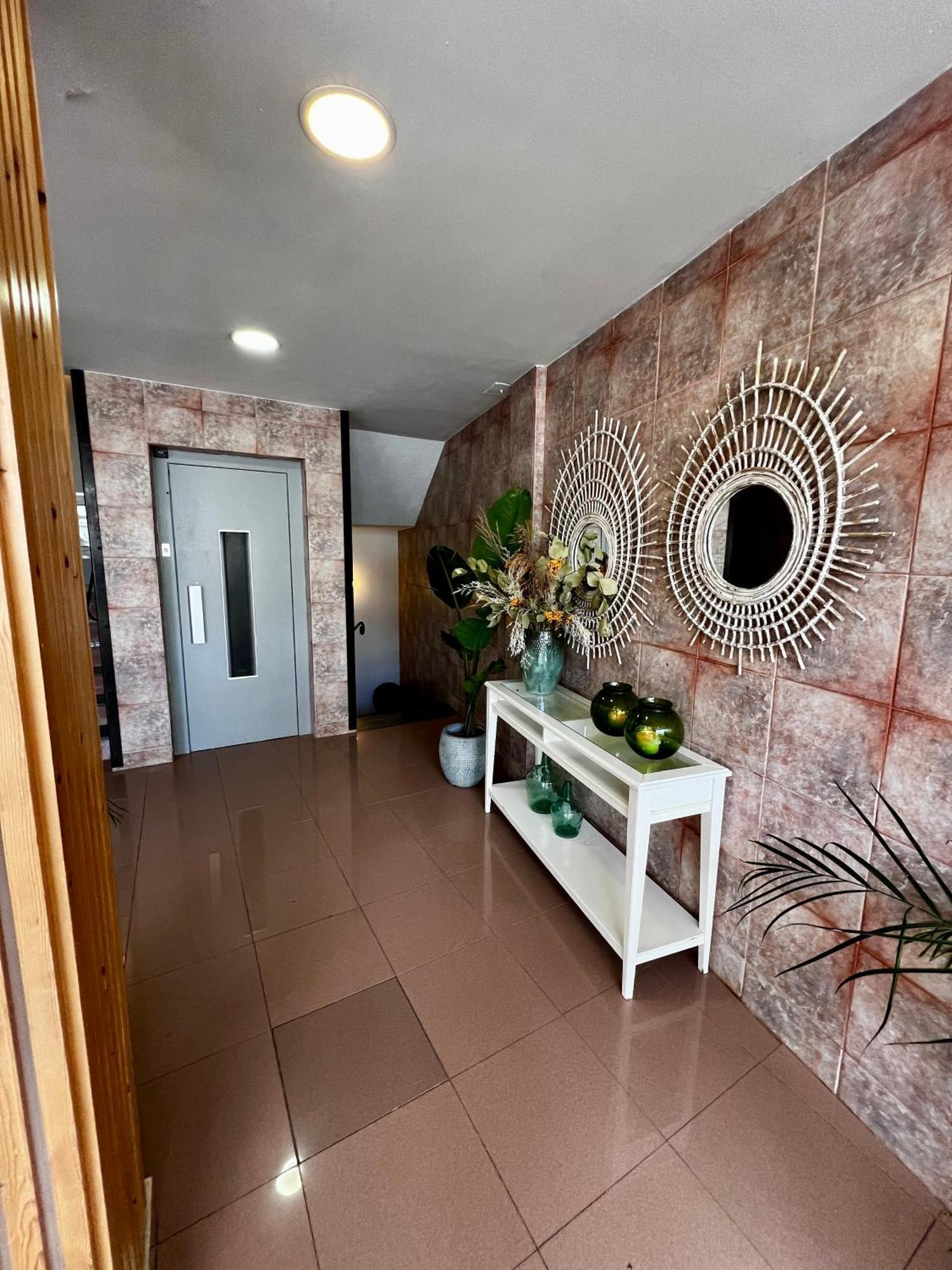 Hostal Residencia Cardona Arrecife  Exterior photo