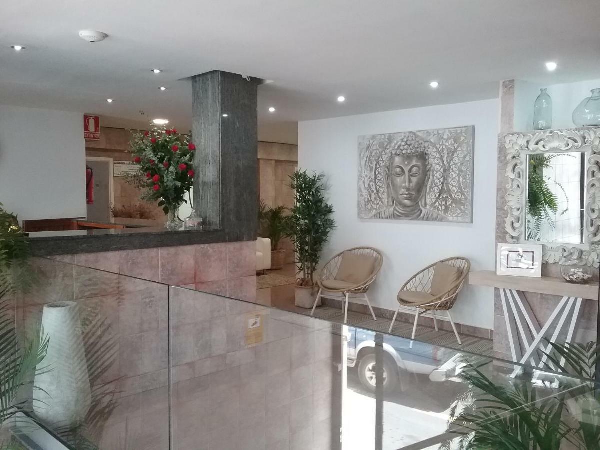 Hostal Residencia Cardona Arrecife  Exterior photo